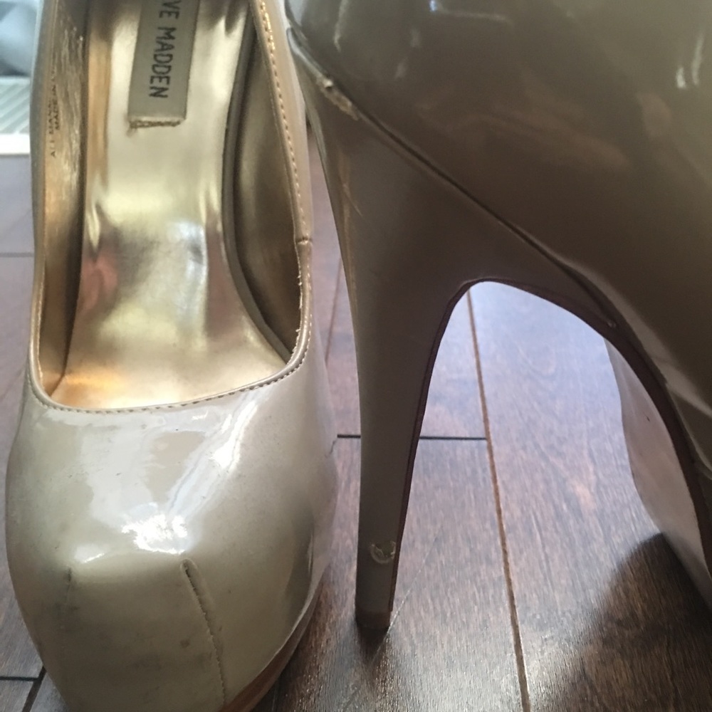 Heels - Picture 3 of 4